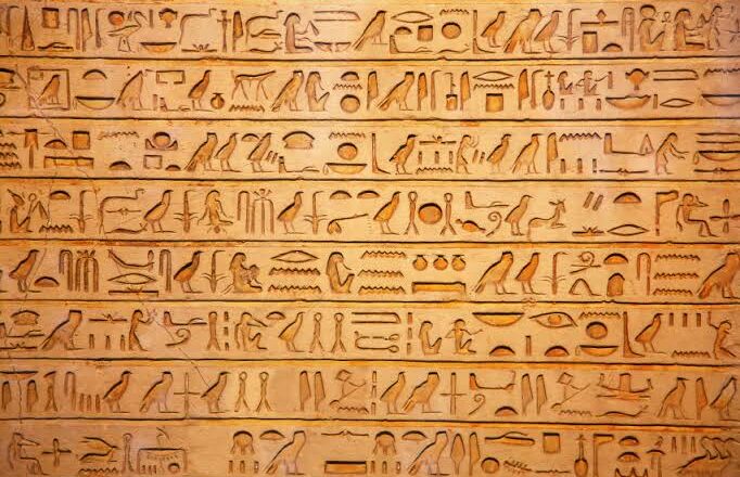 Egyptian_hieroglyphics.jpg